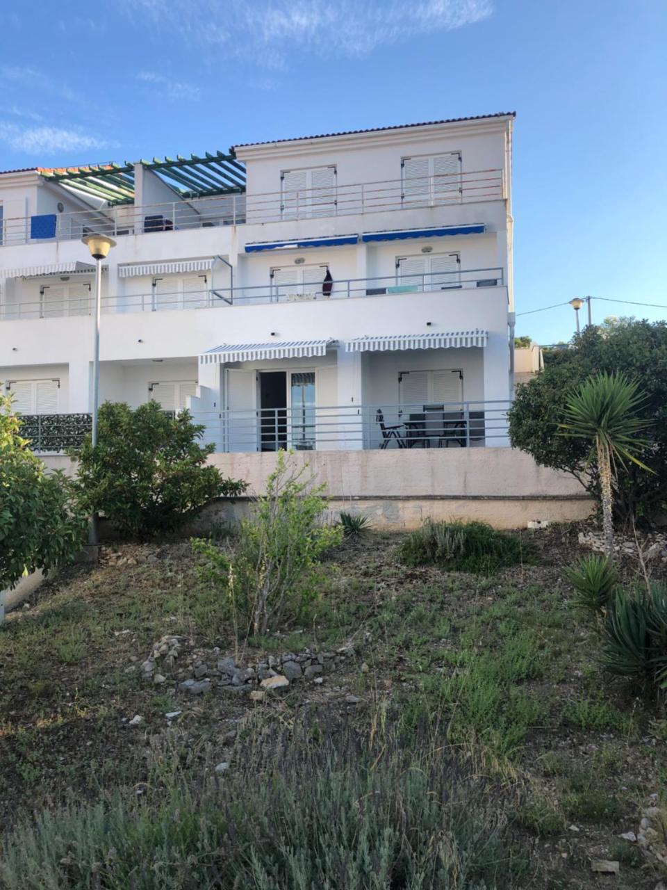 Apartman Ylli Necujam Exterior photo